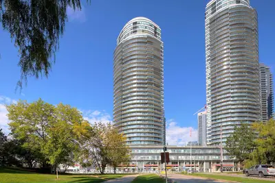Condo Apartment in Toronto