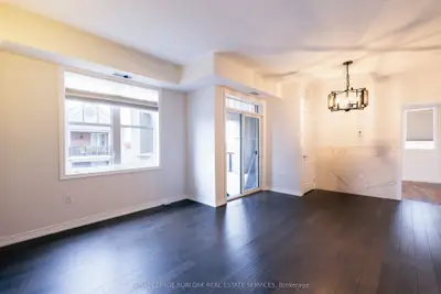 Condo Townhouse in Oakville