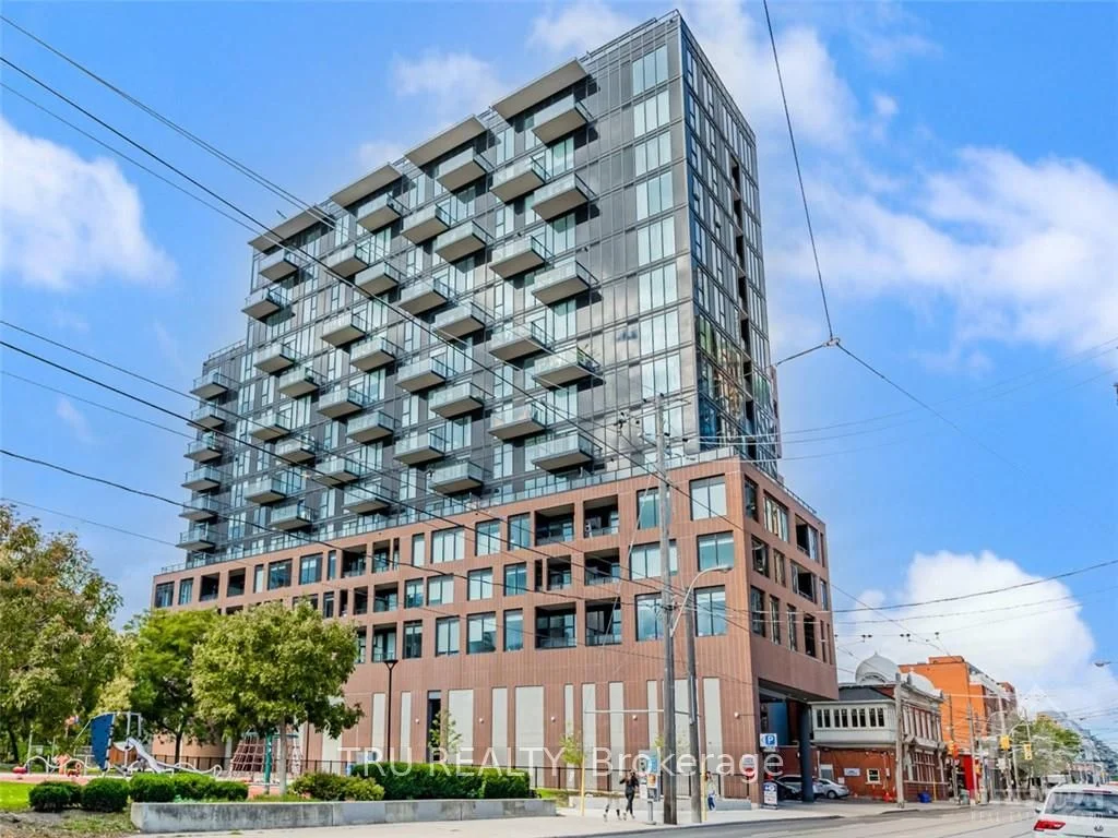 270 DUFFERIN Street LPH12, Toronto W01, ON M6K 0H8