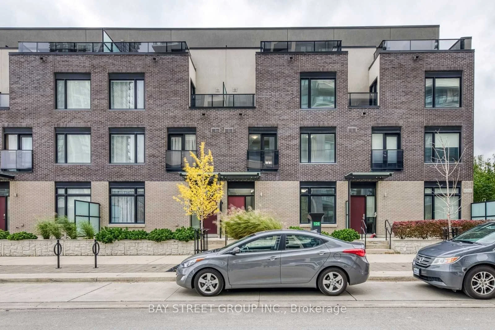 Condo Townhouse in Mississauga
