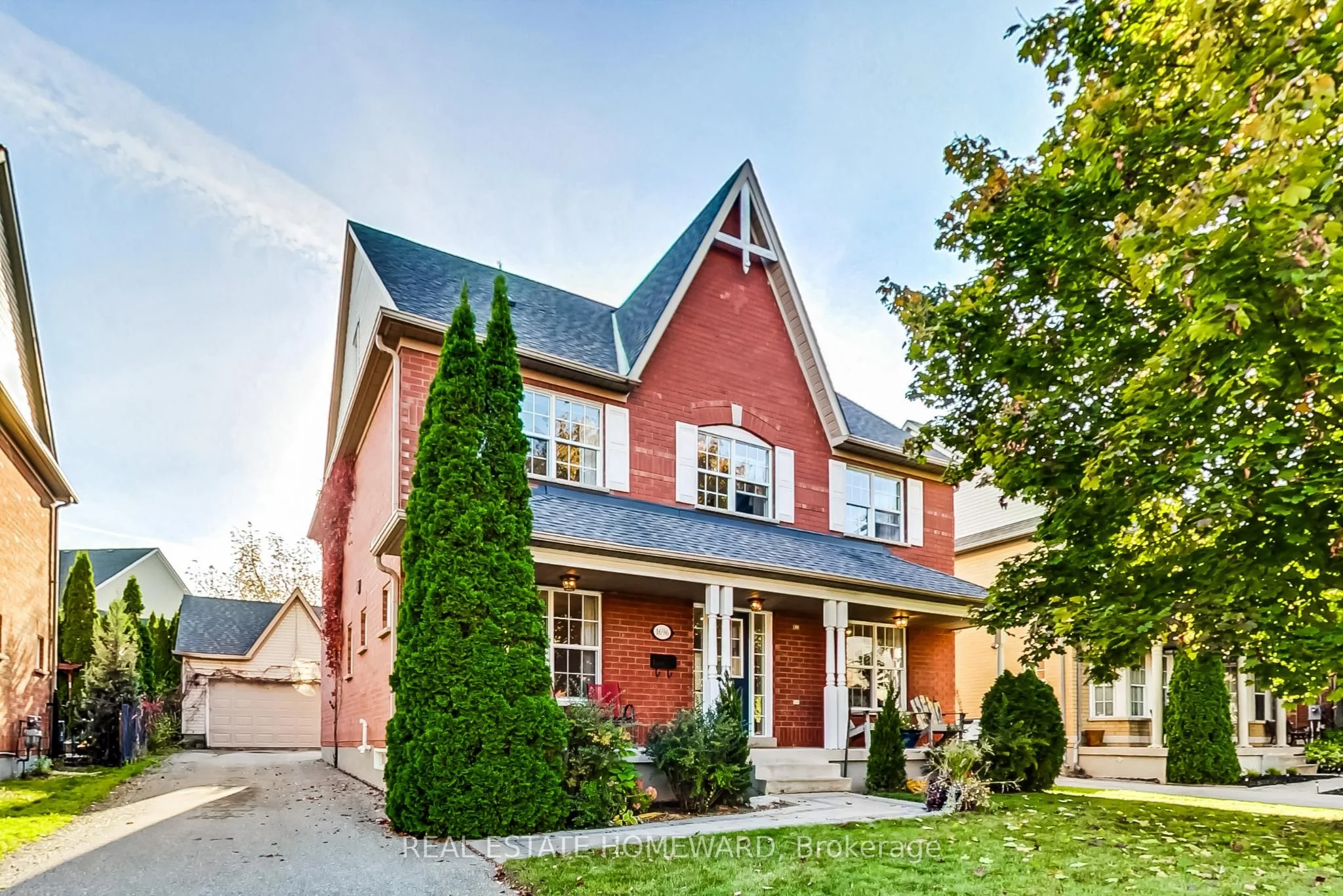 1696 Danthorpe Drive, Mississauga, On L5n 7l2