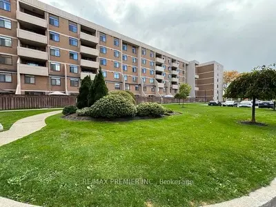 Condo Apartment in Toronto