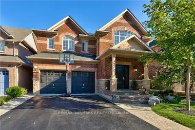 Detached in Burlington