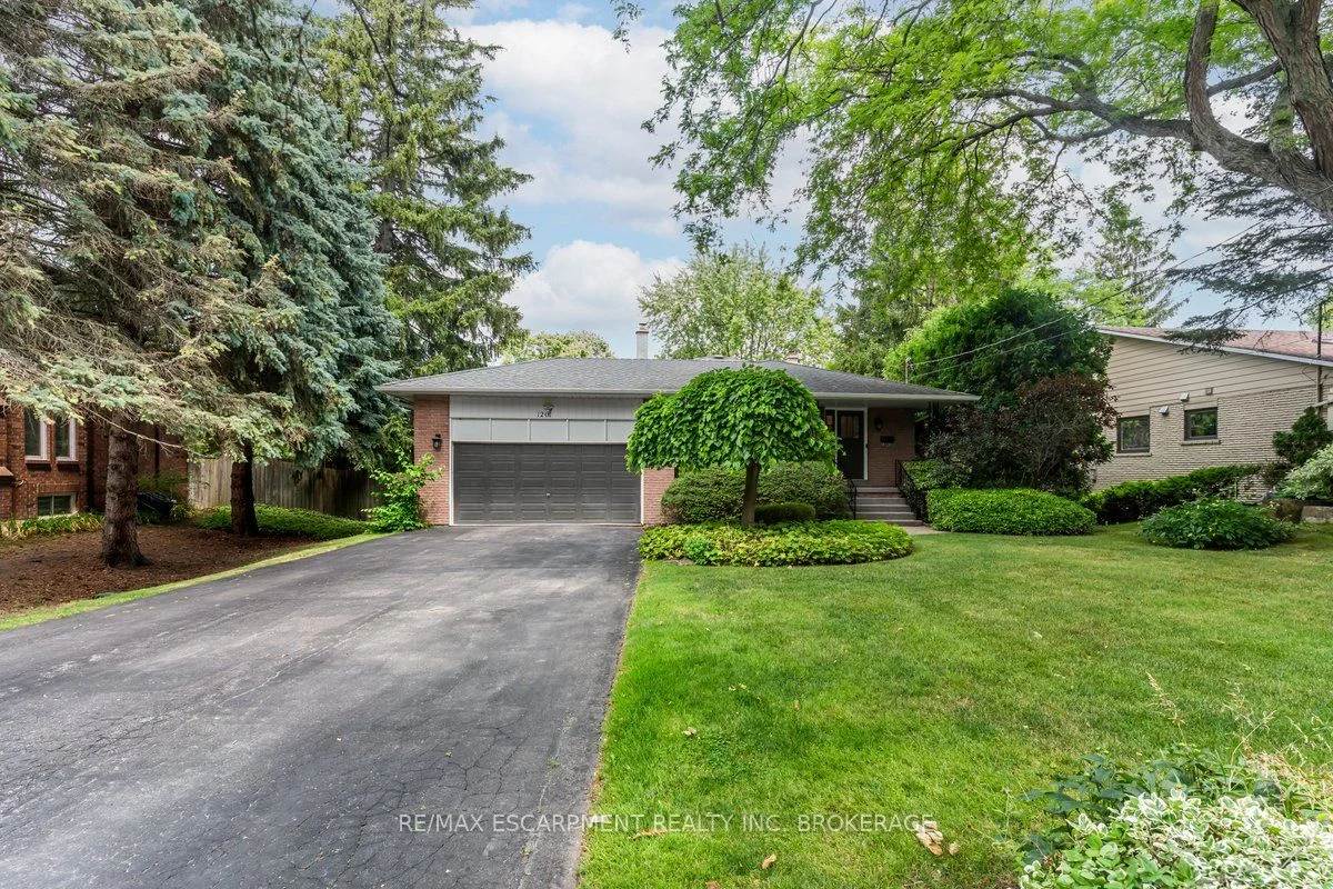 1201 Kane Road, Mississauga, On L5h 2m2
