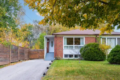 Semi-Detached in Mississauga