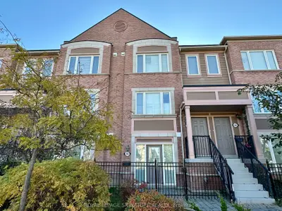 Condo Townhouse in Mississauga