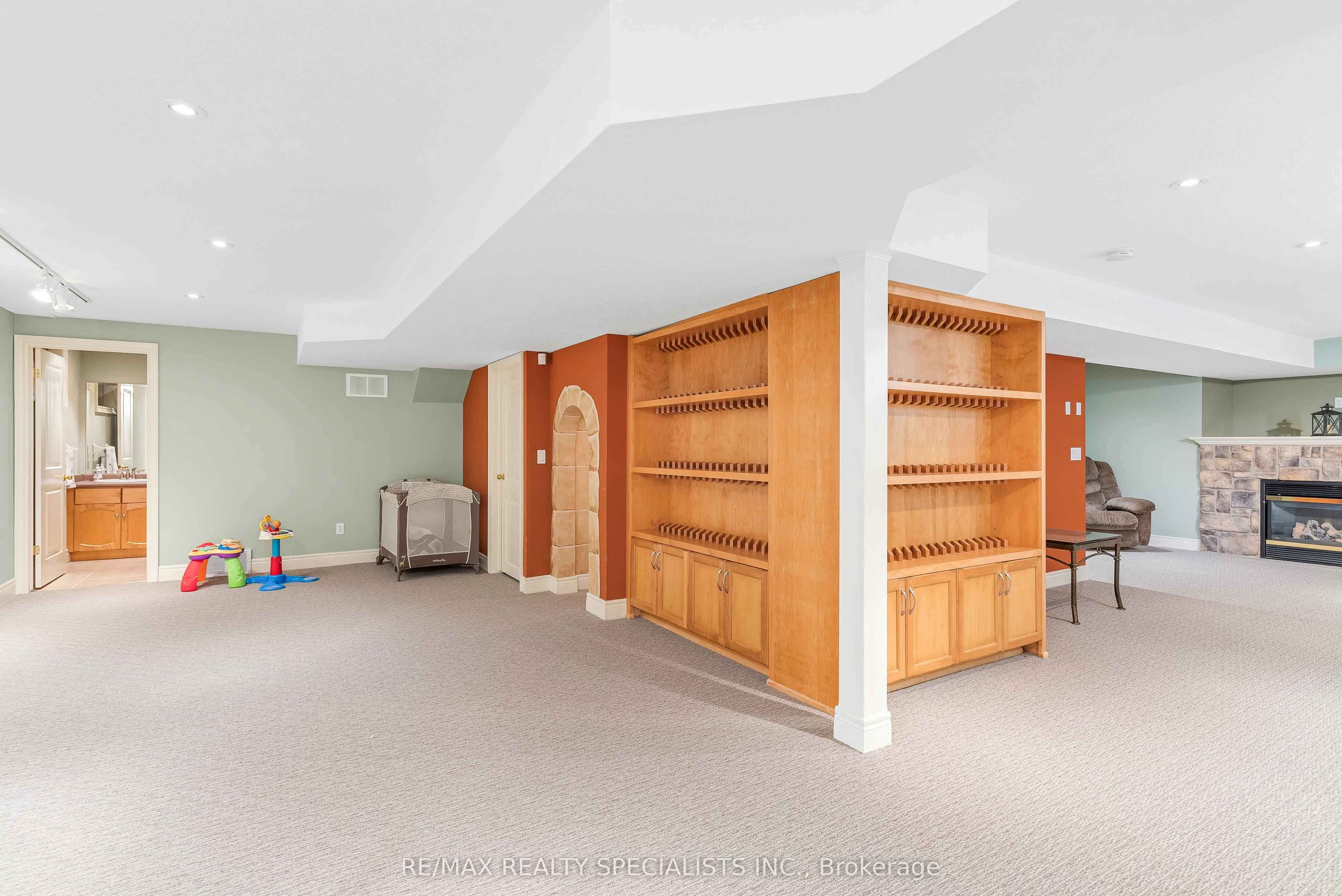 29 Oak Ridge Drive, Orangeville, On L9w 5j6