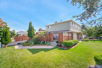 Semi-Detached in Brampton