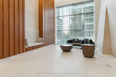 70 Annie Craig Drive 1007, Toronto W06, On M8v 0g2
