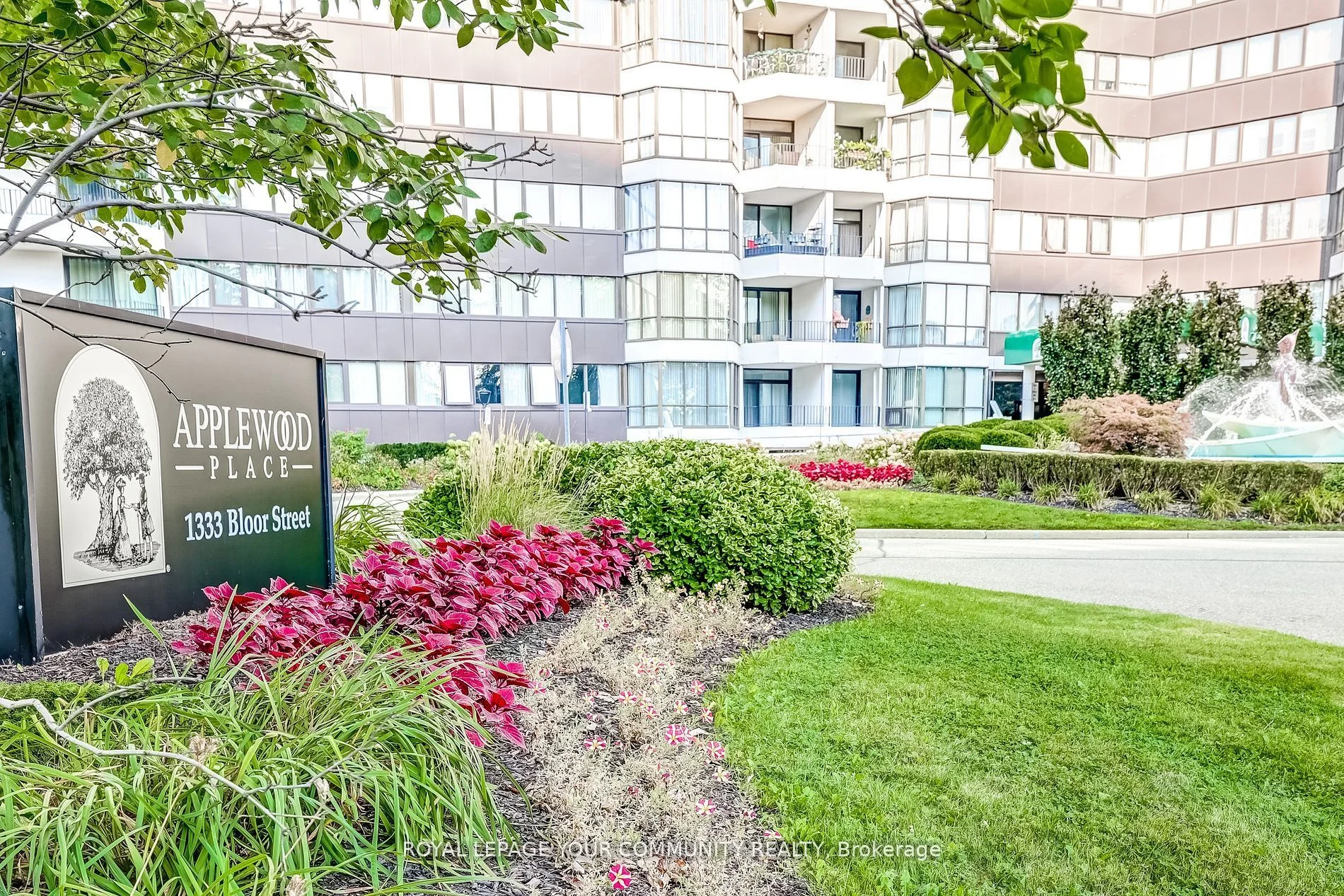 Condo Apartment in Mississauga