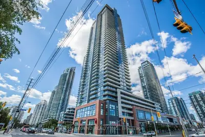 Condo Apartment in Toronto