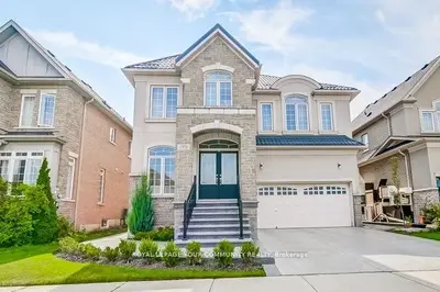 Detached in Oakville