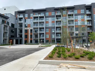 Condo Apartment in Oakville