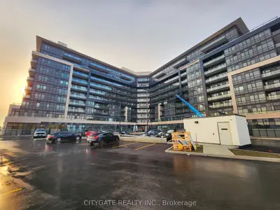 Condo Apartment in Oakville