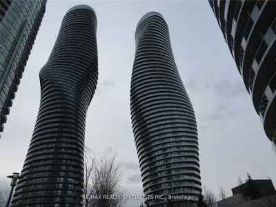 Condo Apartment in Mississauga