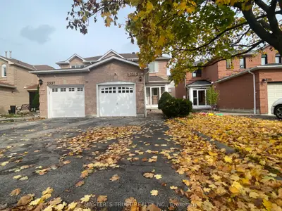 Semi-Detached in Mississauga