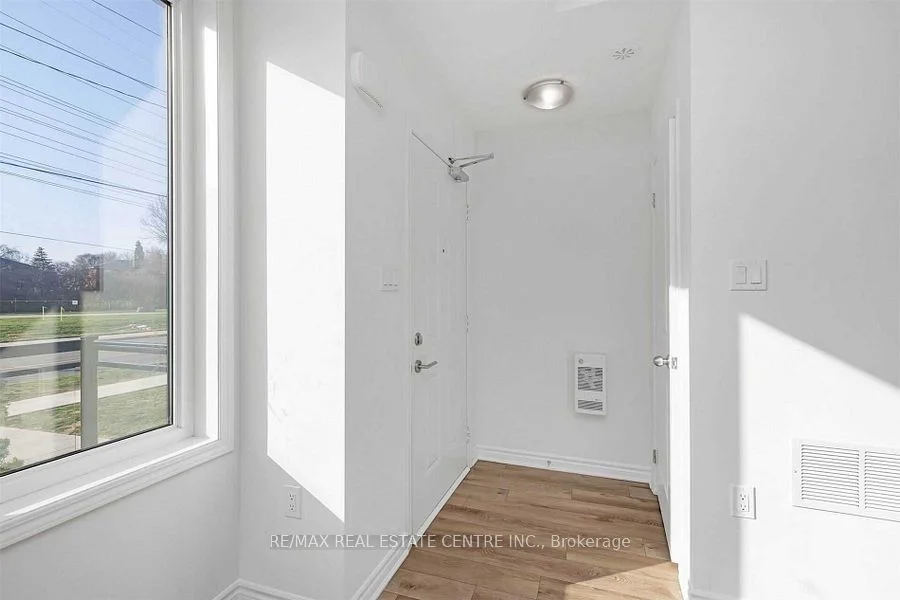 2232 Bromsgrove Road 15, Mississauga, ON L5J 0B3