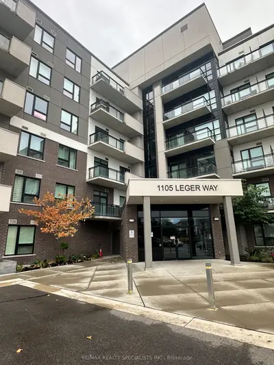 Condo Apartment in Milton