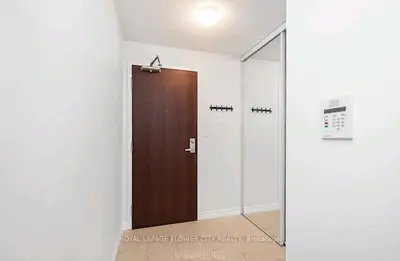 Condo Apartment in Mississauga