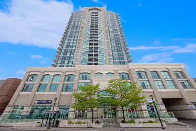 Condo Apartment in Brampton