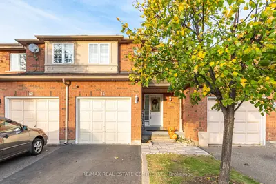 Condo Townhouse in Brampton