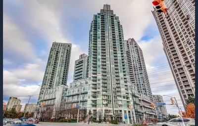 Condo Apartment in Mississauga