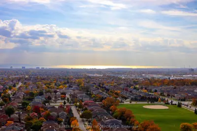 550 Webb Drive 2406, Mississauga, On L5b 3y4