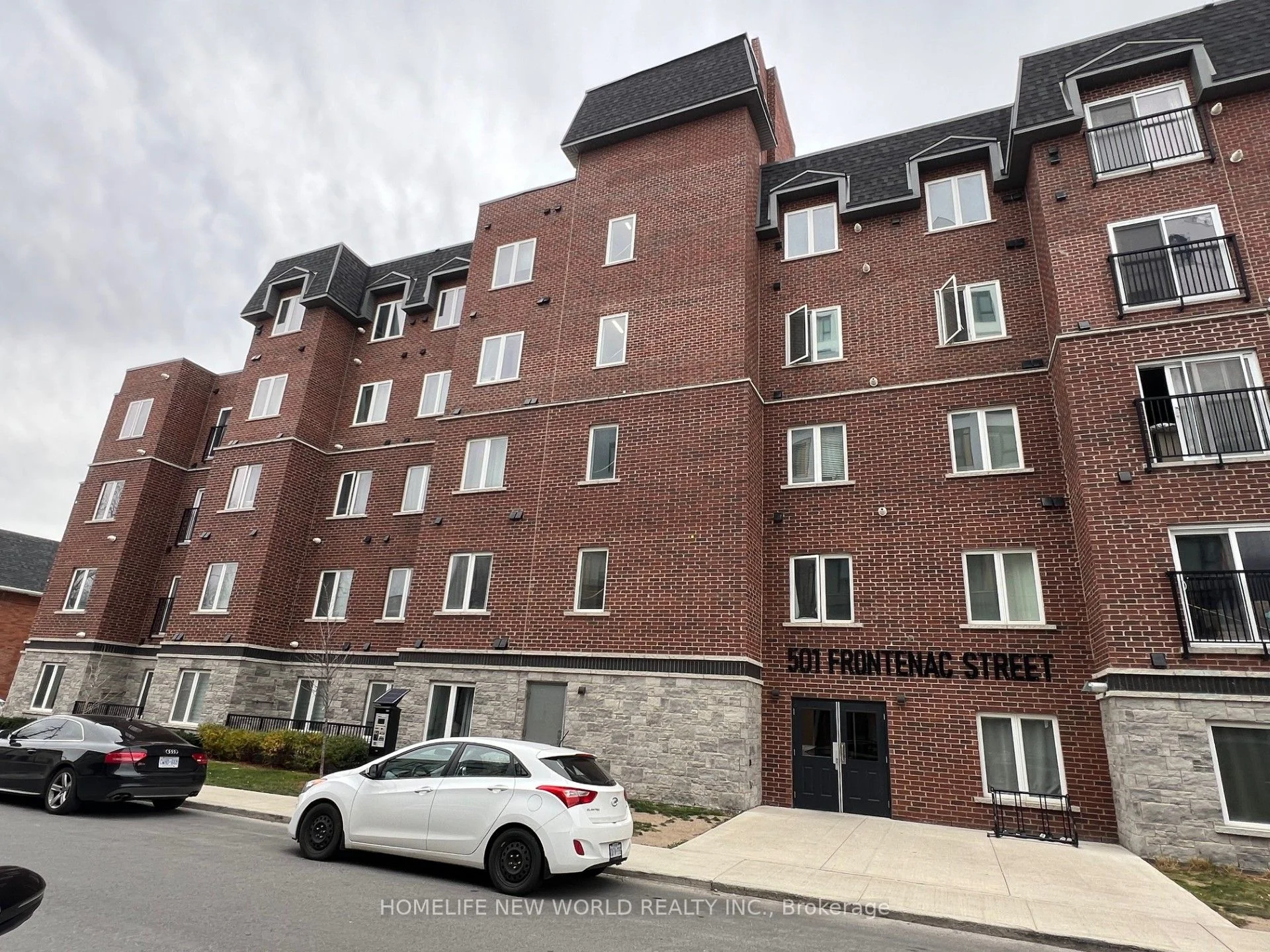 Condo Apartment in Kingston