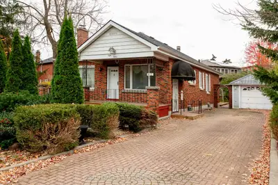 Detached in Kingston