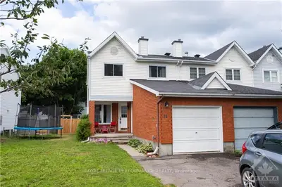 16 Langstrom Crescent, Hunt Club - South Keys And Area, On K1g 5j5