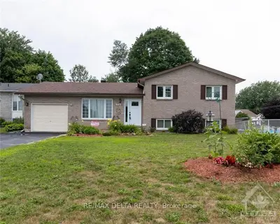 962 Notre Dame Street, Clarence-rockland, On K4k 1g6