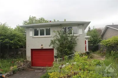 89 Lotta Avenue, Meadowlands - Crestview And Area, On K2j 2b6