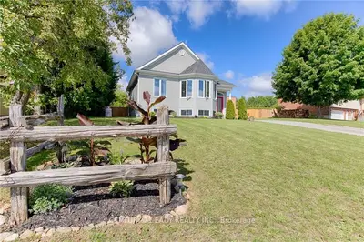 92 Hartwig Street, Bonnechere Valley, On K0j 1t0