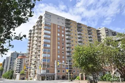 429 Somerset Street W 203, Ottawa Centre, On K2p 2p5