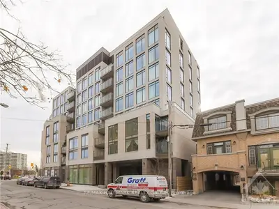 411 Mackay Street 801, New Edinburgh - Lindenlea, On K1m 2c5