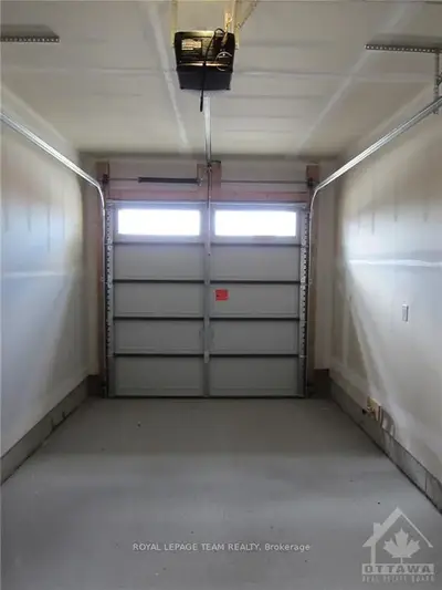 718 Dearborn, Blossom Park - Airport And Area, On K1t 0w3