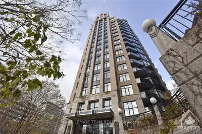235 Kent Street 1710, Ottawa Centre, On K2p 0a5
