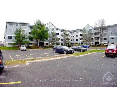 218 Viewmount Drive 102, Cityview - Parkwoods Hills - Rideau Shore, On K2e 7x5