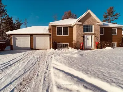 223 Oriole Crescent, Petawawa, On K8h 0a7