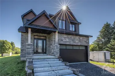 27 Beaver Lane, The Nation, On K0a 2m0