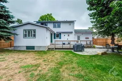 95 Country Lane W, Kanata, On K2l 1j4