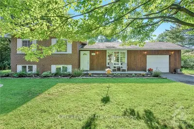 139 Forest Lane, The Nation, On K0a 1w0