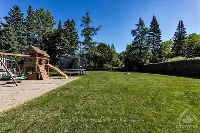 52 Cockburn Street, Stittsville - Munster - Richmond, On K0a 2z0