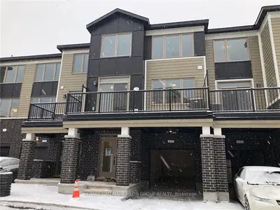 632 Makwa, Manor Park - Cardinal Glen And Area, On K1k 0p4