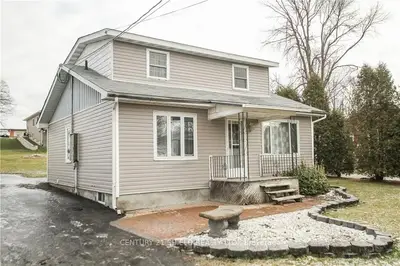 6673 Lawrence Street, South Glengarry, On K6h 5r5
