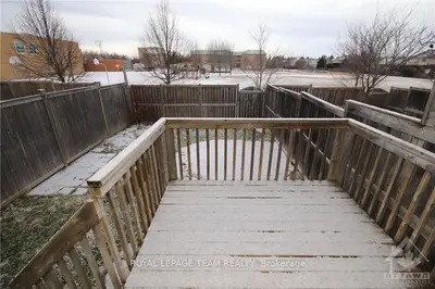 132 Talltree Crescent, Stittsville - Munster - Richmond, On K2s 0b1