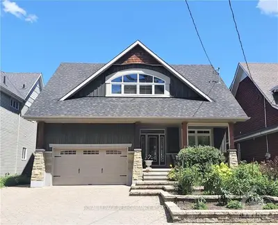 225 Bradford Street, Britannia - Lincoln Heights And Area, On K2b 5z5
