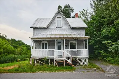 5158 County Rd 10 Road, The Nation, On K0b 1g0
