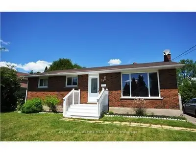21 HILDA Street, Petawawa, ON K8H 1T7