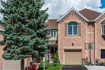 47 CROSSING BRIDGE Court, Stittsville - Munster - Richmond, ON K2S 1S2